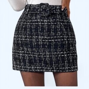 Milumia Chic Black and White Tweed Skirt